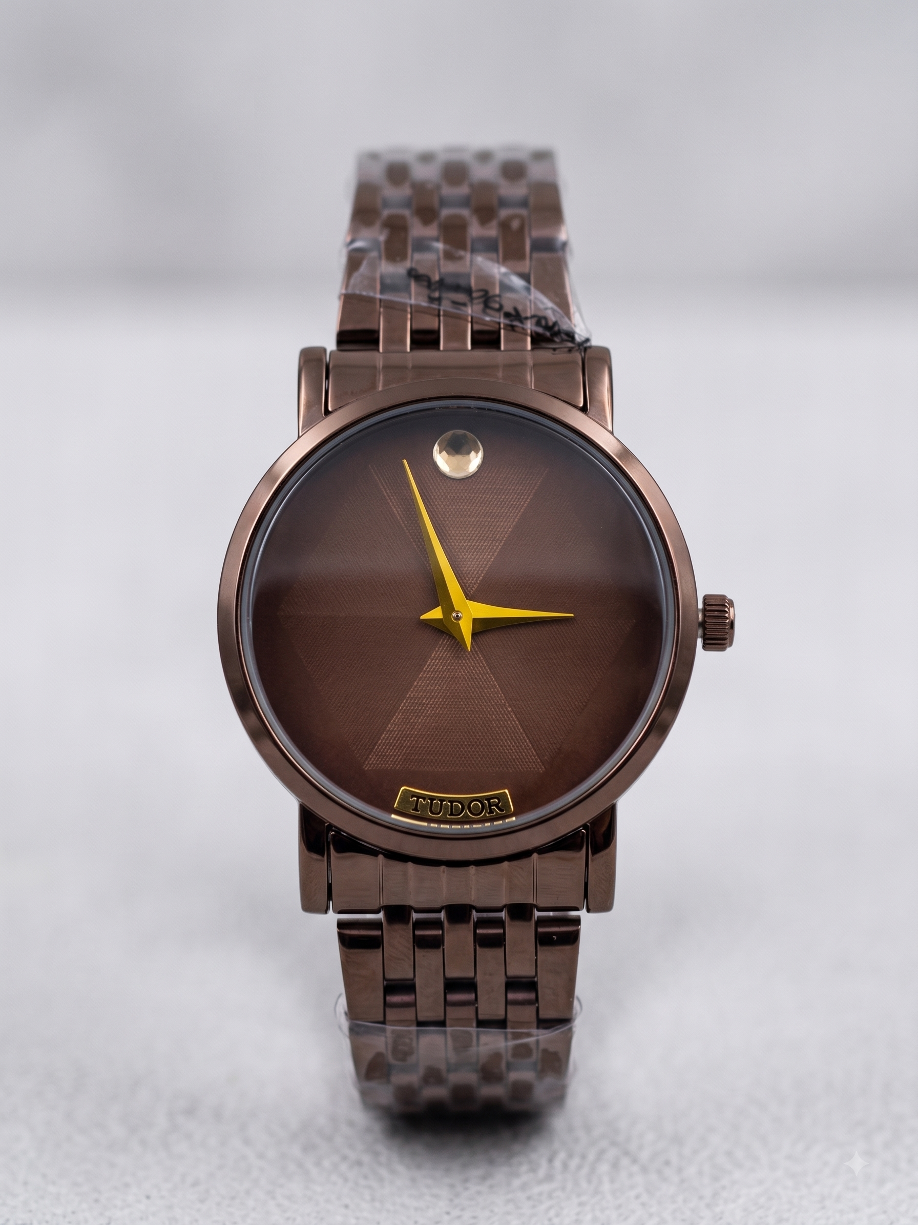 Men's Minimalist Brown Dial Stainless Steel Watch